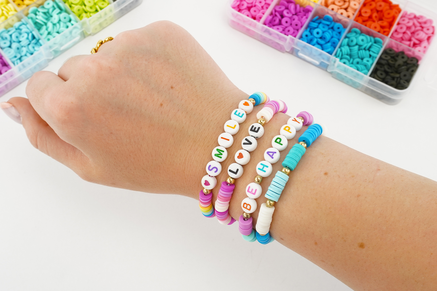 Perles d'argile plates pour le kit de fabrication de bracelets de bijoux,  kit de fabrication de perles heishi en polymère plat Diy Arts & Crafts