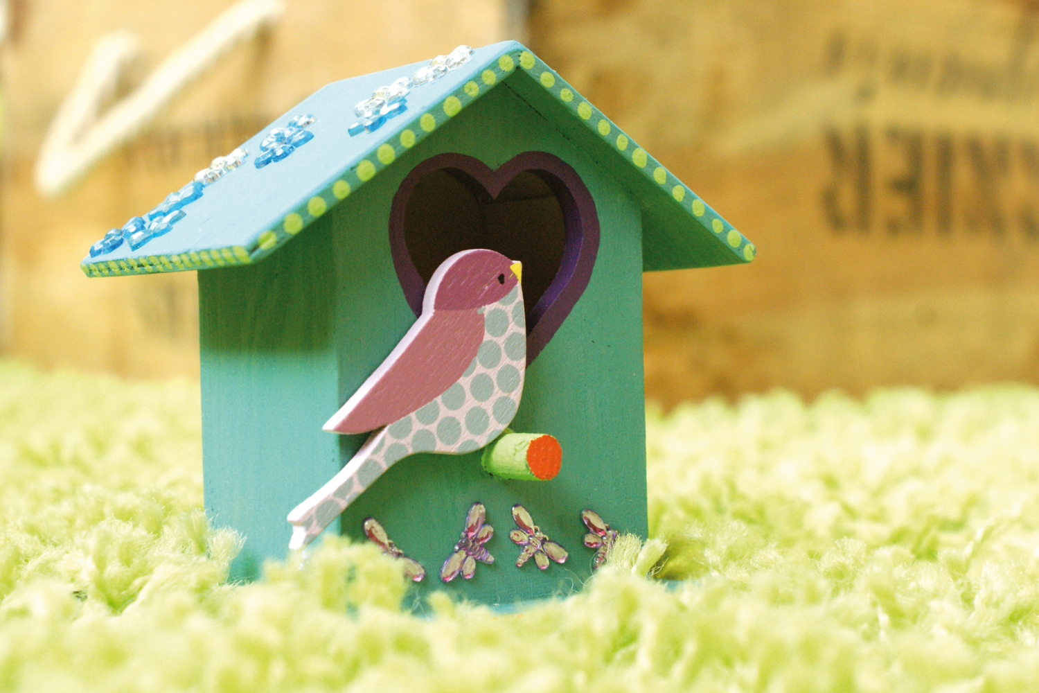 nichoir pour oiseaux artisanal bois recyclés et brut