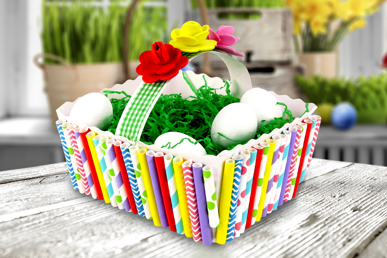 Panier de Pâques à décorer avec des pailles en carton