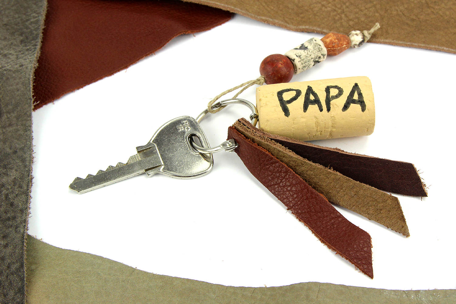 Fête des pères : Porte-clés bois double coeur