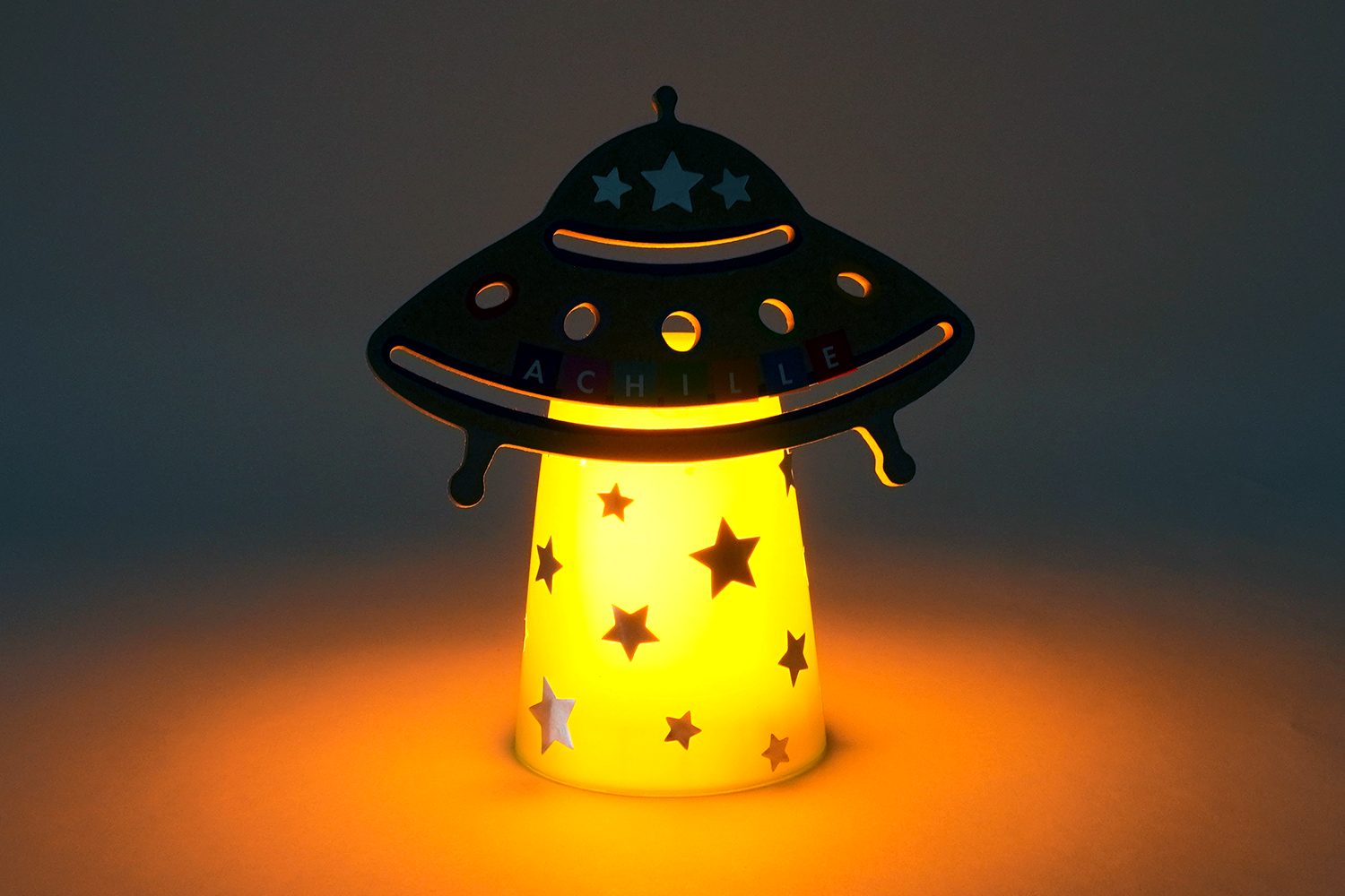 Lampe soucoupe volante